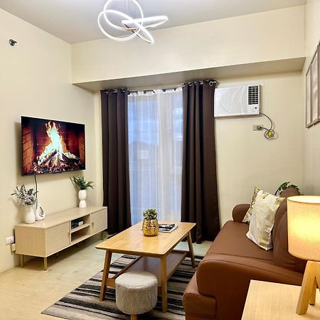 2-Bedroom Condo Unit With Balcony At Centrio Tower Beside Ayala Centrio Mall Downtown Cdo Cagayan de Oro Exterior photo