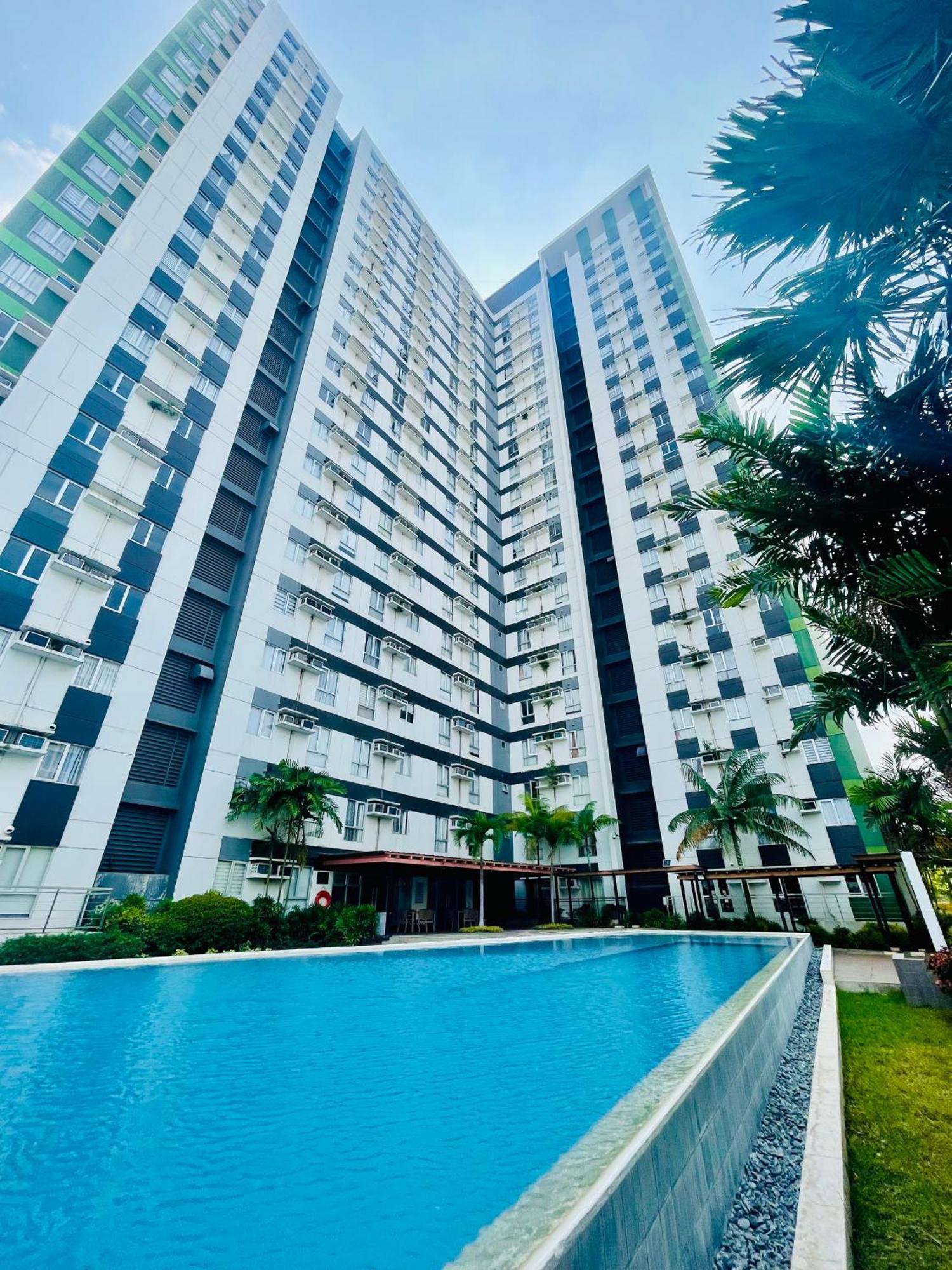 2-Bedroom Condo Unit With Balcony At Centrio Tower Beside Ayala Centrio Mall Downtown Cdo Cagayan de Oro Exterior photo