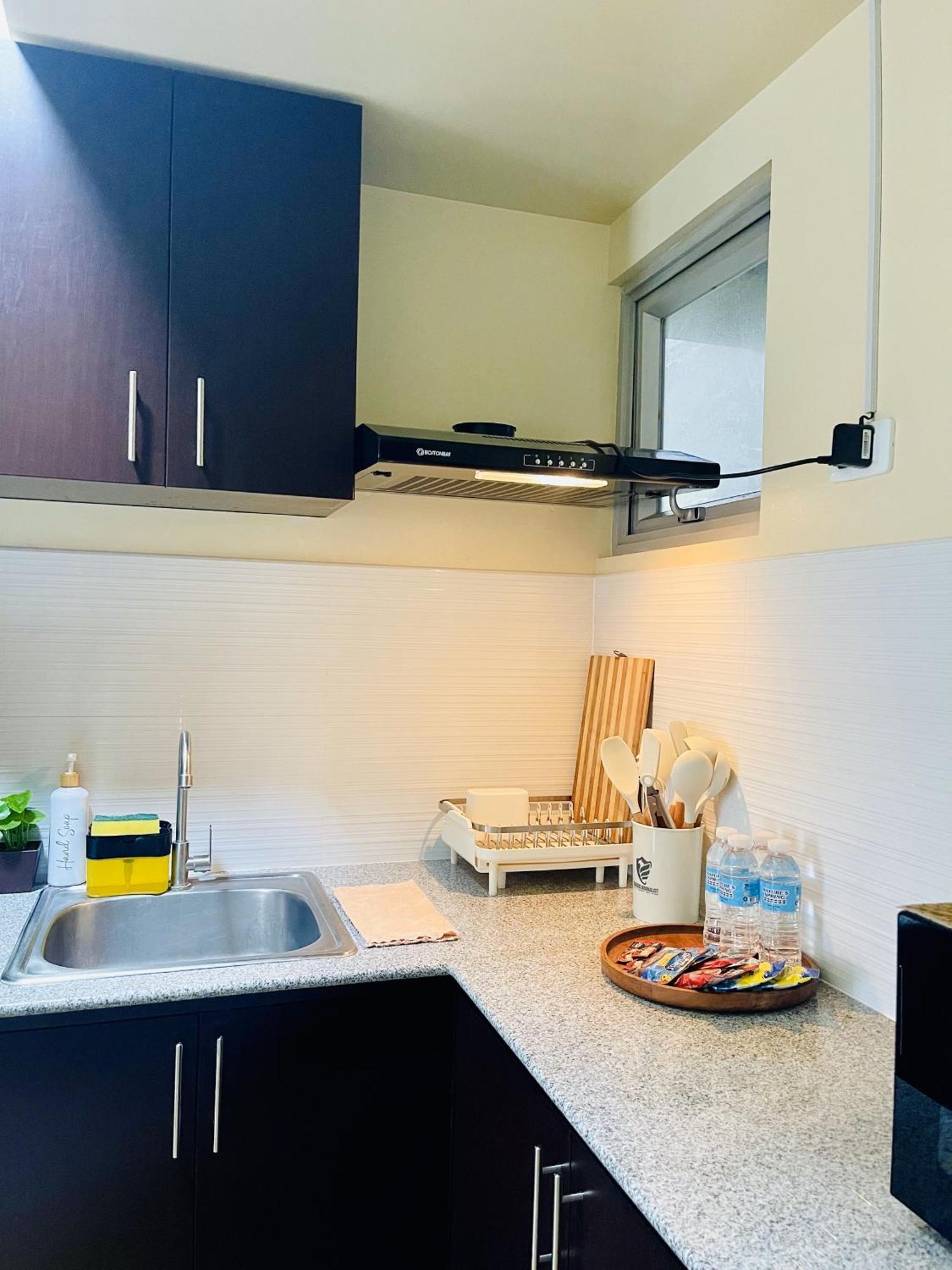2-Bedroom Condo Unit With Balcony At Centrio Tower Beside Ayala Centrio Mall Downtown Cdo Cagayan de Oro Exterior photo