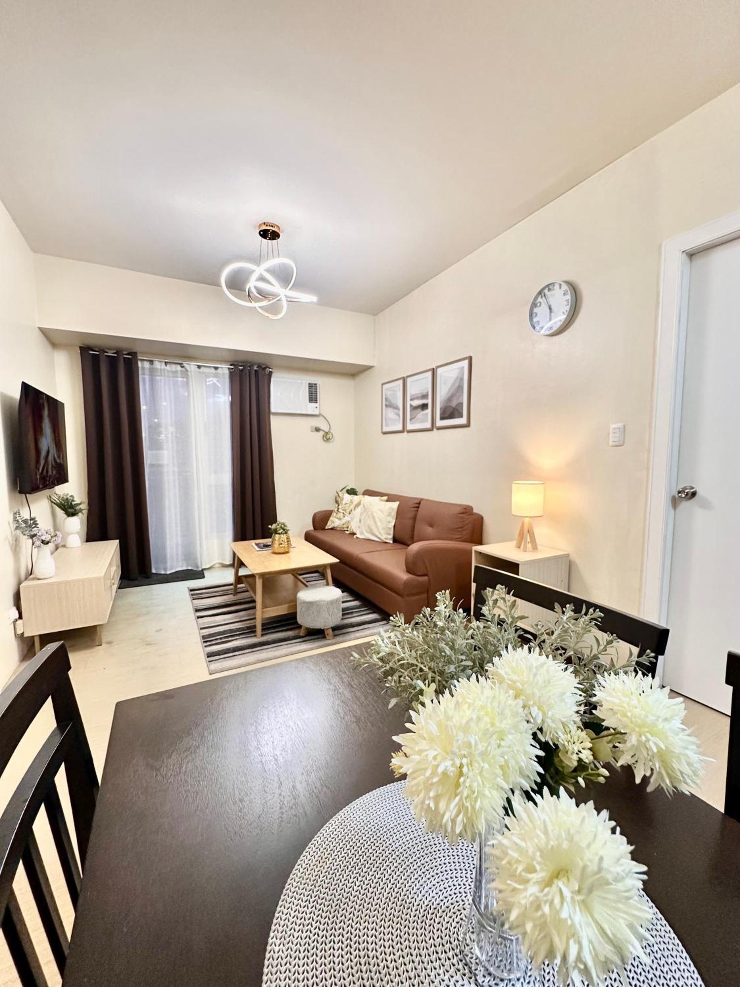 2-Bedroom Condo Unit With Balcony At Centrio Tower Beside Ayala Centrio Mall Downtown Cdo Cagayan de Oro Exterior photo