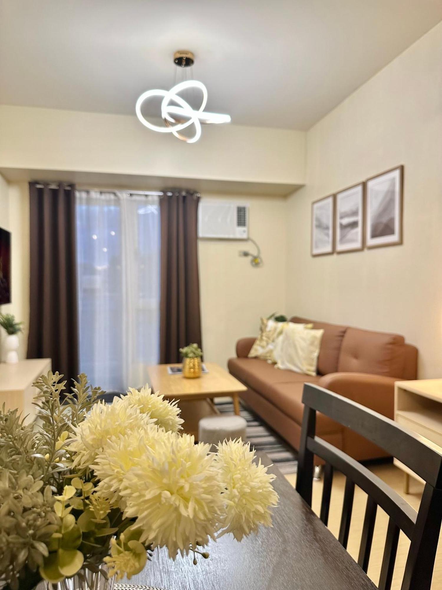 2-Bedroom Condo Unit With Balcony At Centrio Tower Beside Ayala Centrio Mall Downtown Cdo Cagayan de Oro Exterior photo