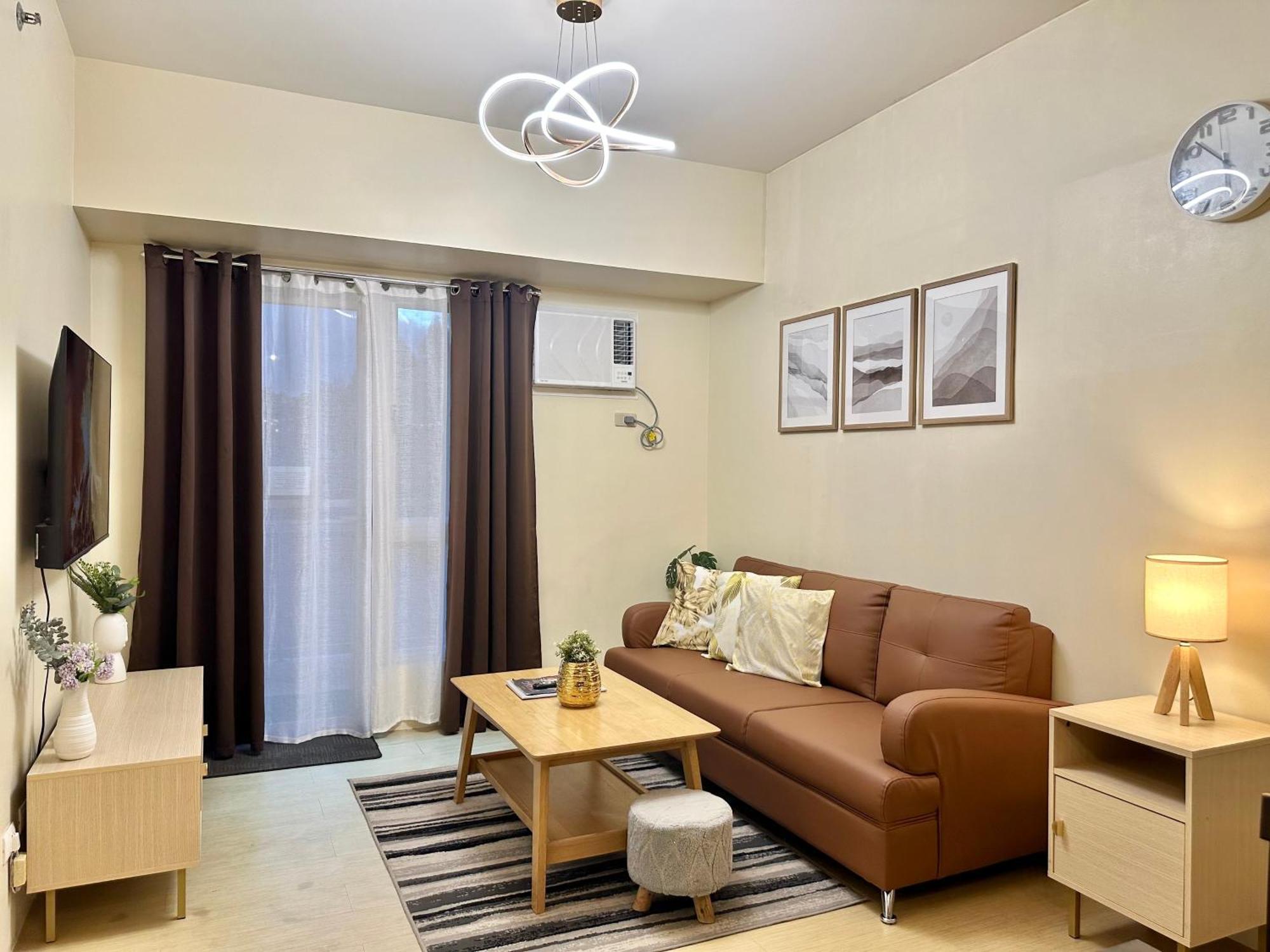 2-Bedroom Condo Unit With Balcony At Centrio Tower Beside Ayala Centrio Mall Downtown Cdo Cagayan de Oro Exterior photo