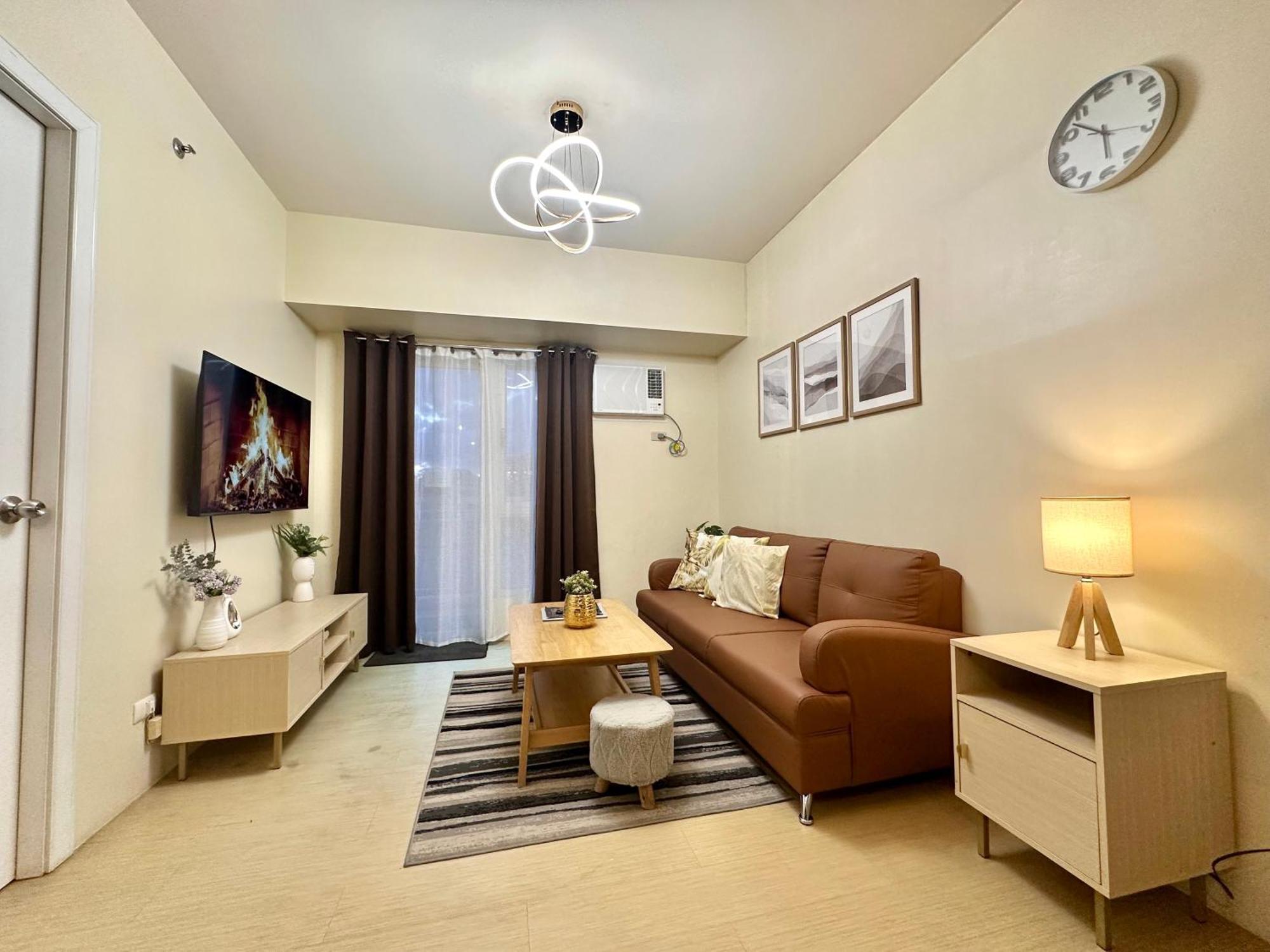 2-Bedroom Condo Unit With Balcony At Centrio Tower Beside Ayala Centrio Mall Downtown Cdo Cagayan de Oro Exterior photo