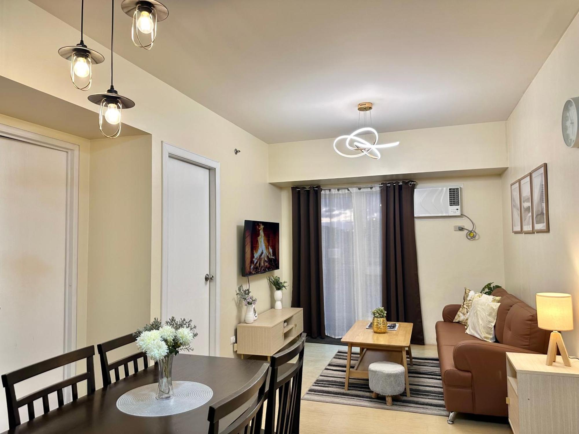 2-Bedroom Condo Unit With Balcony At Centrio Tower Beside Ayala Centrio Mall Downtown Cdo Cagayan de Oro Exterior photo