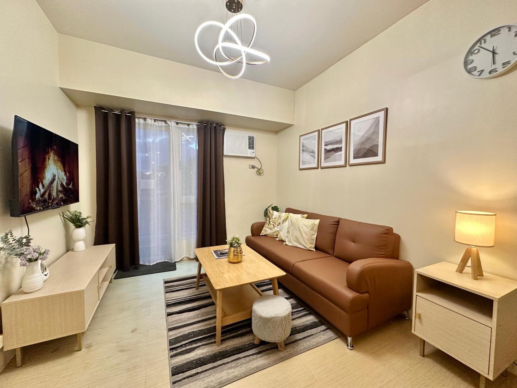 2-Bedroom Condo Unit With Balcony At Centrio Tower Beside Ayala Centrio Mall Downtown Cdo Cagayan de Oro Exterior photo