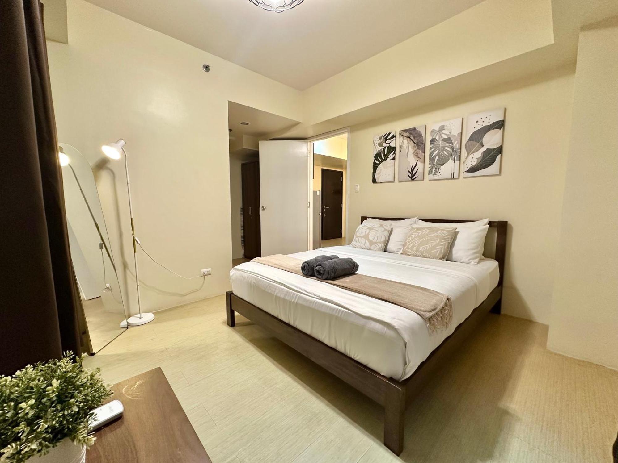 2-Bedroom Condo Unit With Balcony At Centrio Tower Beside Ayala Centrio Mall Downtown Cdo Cagayan de Oro Exterior photo