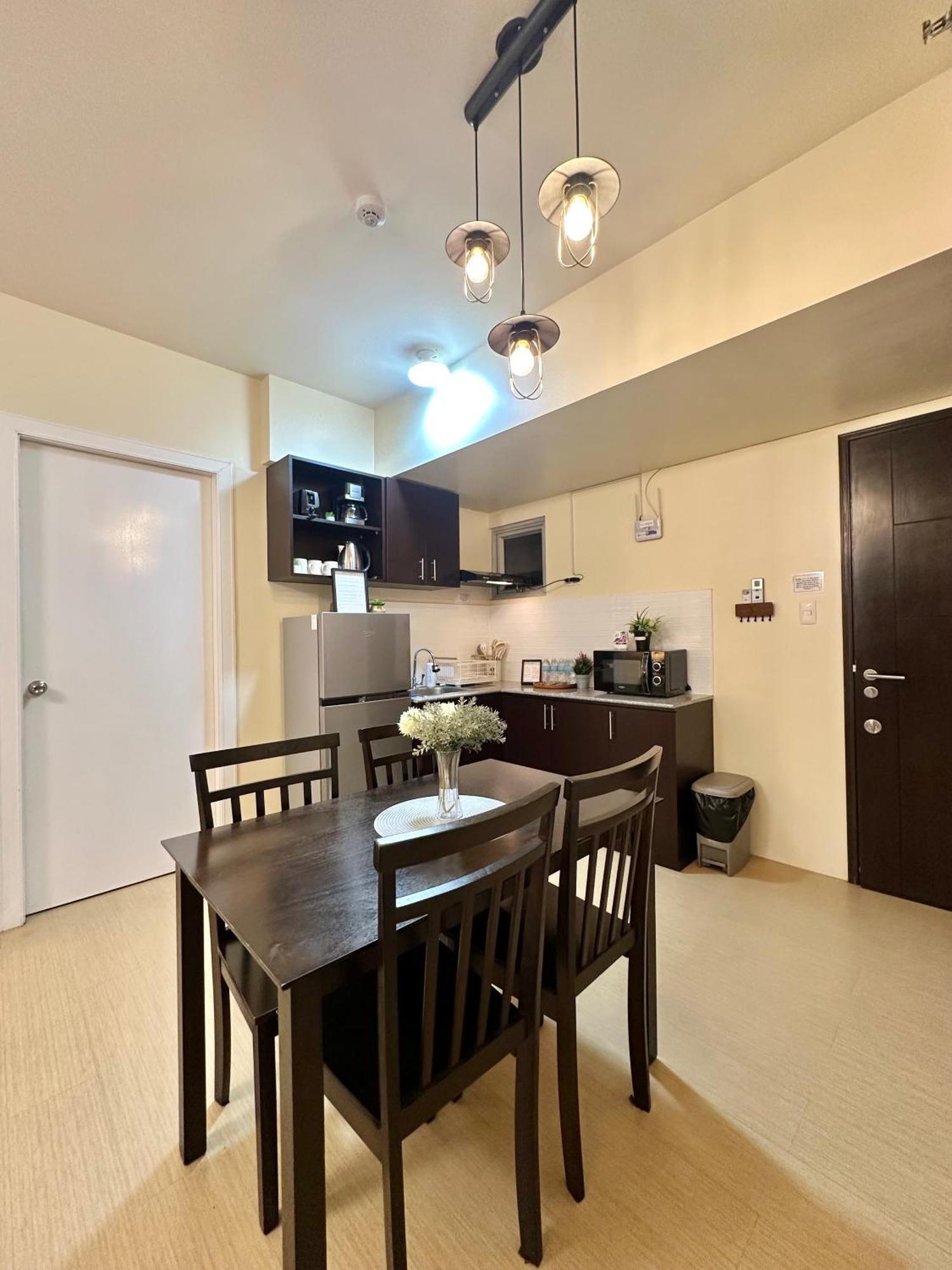 2-Bedroom Condo Unit With Balcony At Centrio Tower Beside Ayala Centrio Mall Downtown Cdo Cagayan de Oro Exterior photo